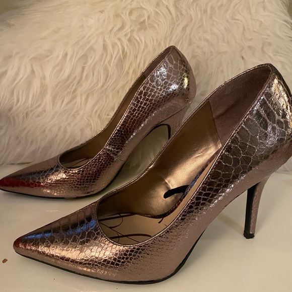 Sam & Libby Faux Croc Silver metallic Stiletto Heels Size 8 - Picture 2 of 8